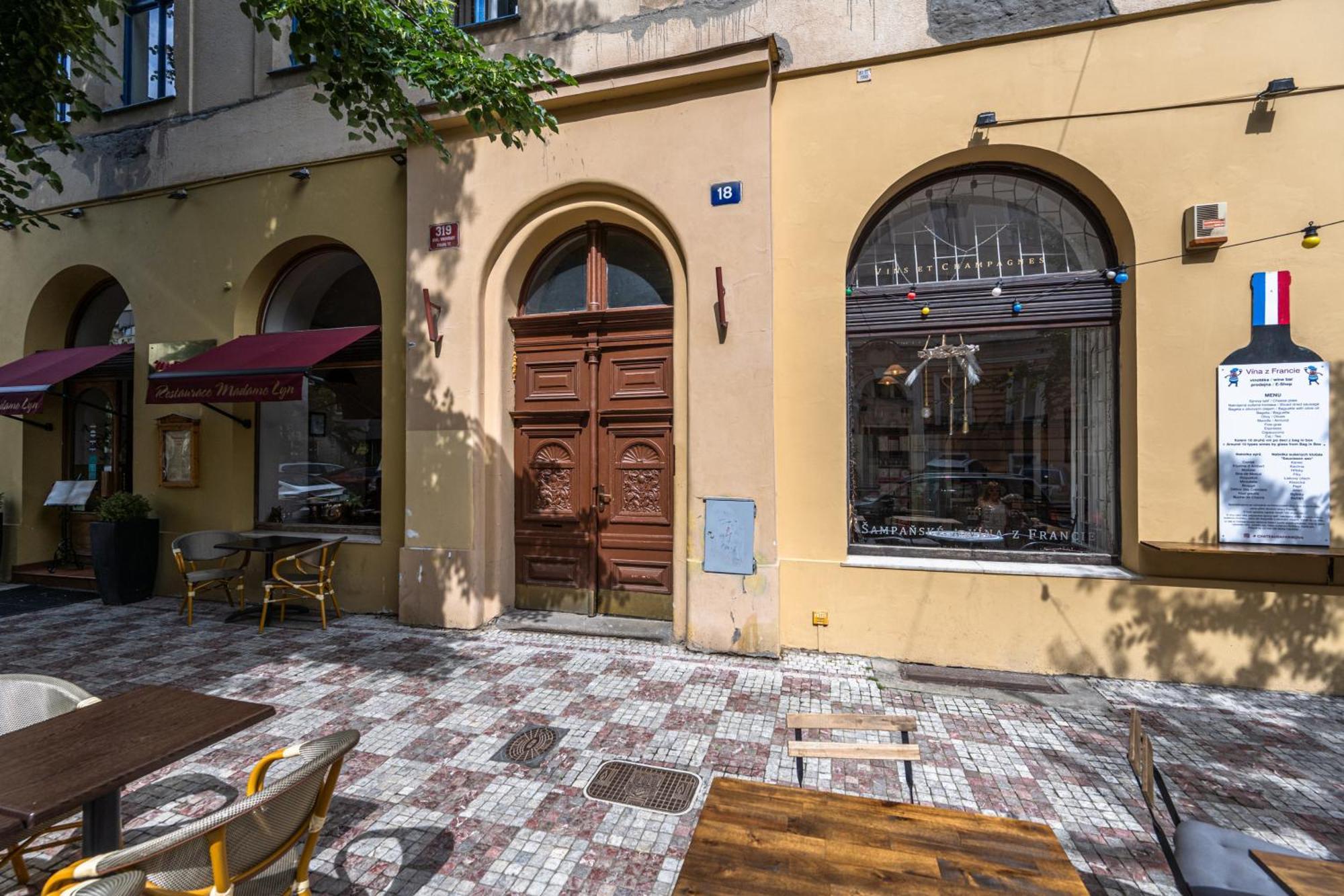 Apartments Safarikova 18 Praga Exterior foto